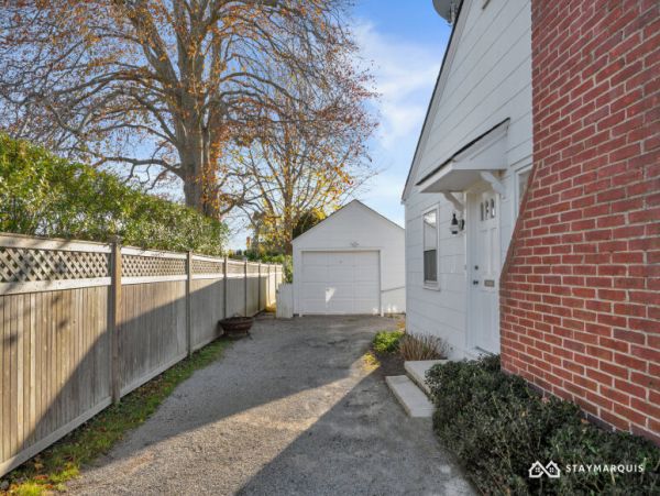 Hamptons Home 1020826
