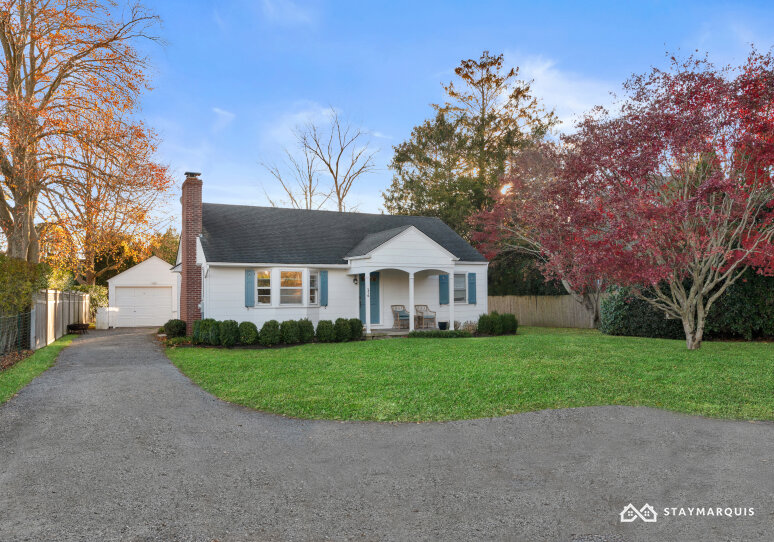 Hamptons Home 1020826