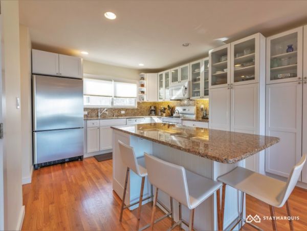 Hamptons Home 1020827