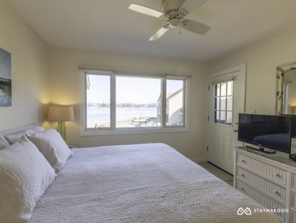 Hamptons Home 1020827