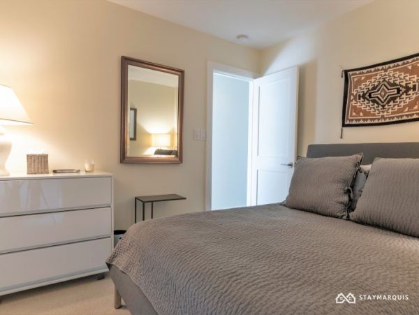 Hamptons Home 1020827