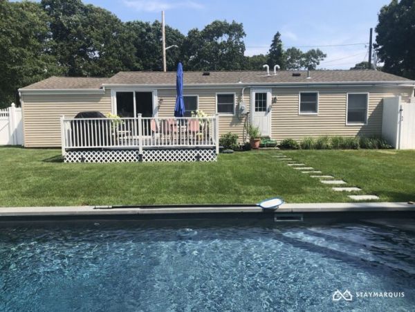 Hamptons Home 1020828