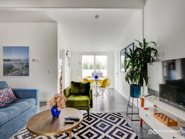Hamptons Home 1020828
