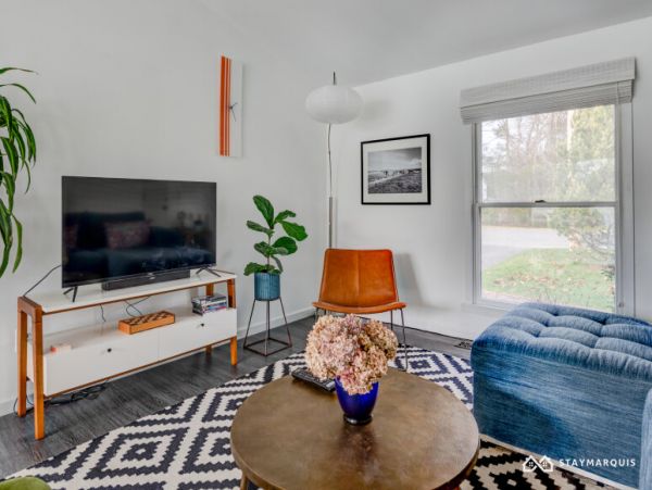Hamptons Home 1020828