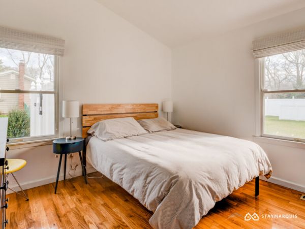 Hamptons Home 1020828