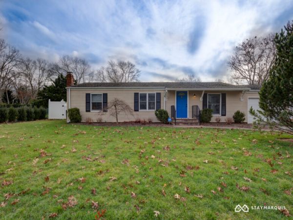 Hamptons Home 1020828