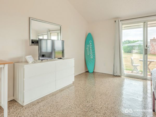 Hamptons Home 1020829