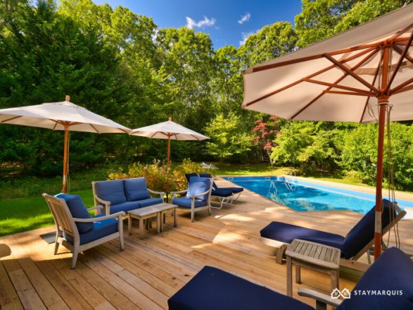 Hamptons Home 1020830