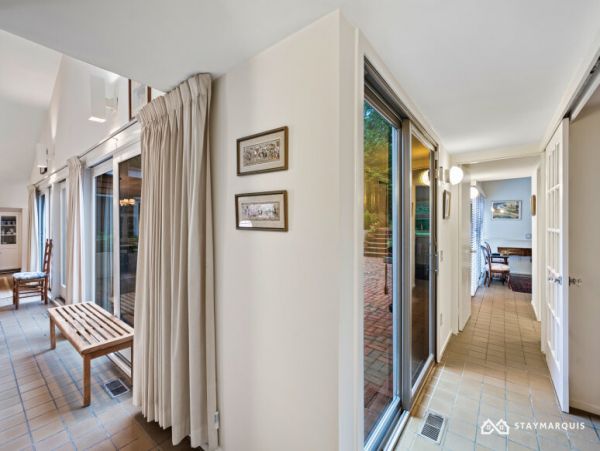 Hamptons Home 1020830