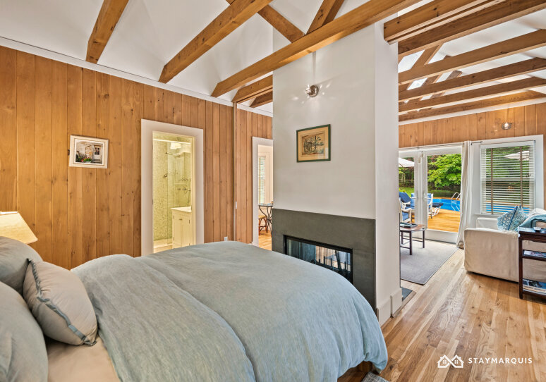 Hamptons Home 1020830