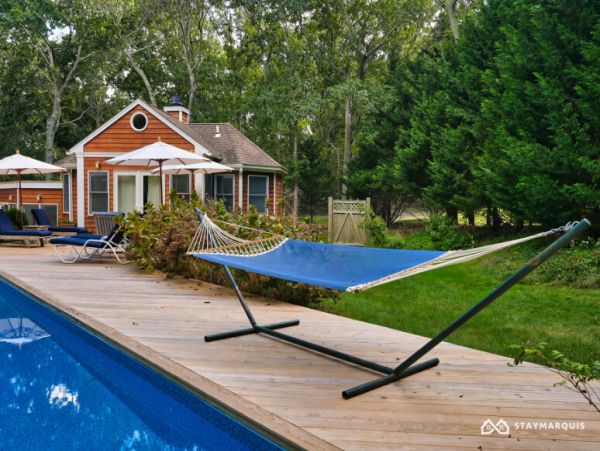 Hamptons Home 1020830