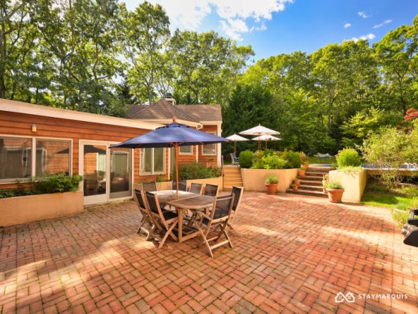 Hamptons Home 1020830