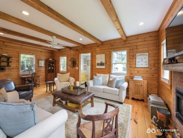 Hamptons Home 1020831