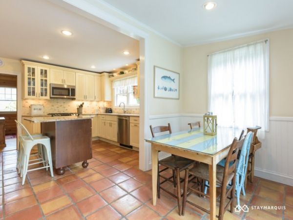 Hamptons Home 1020831