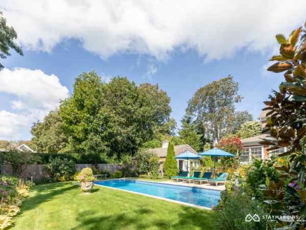 Hamptons Home 1020832