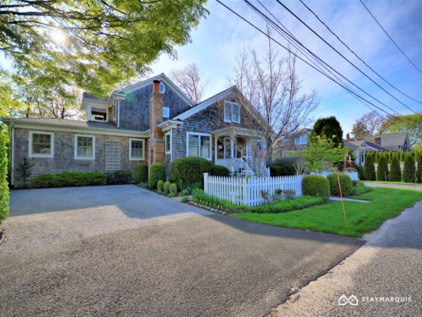 Hamptons Home 1020832
