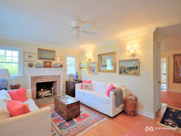 Hamptons Home 1020832