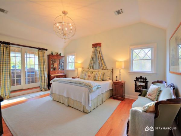 Hamptons Home 1020832