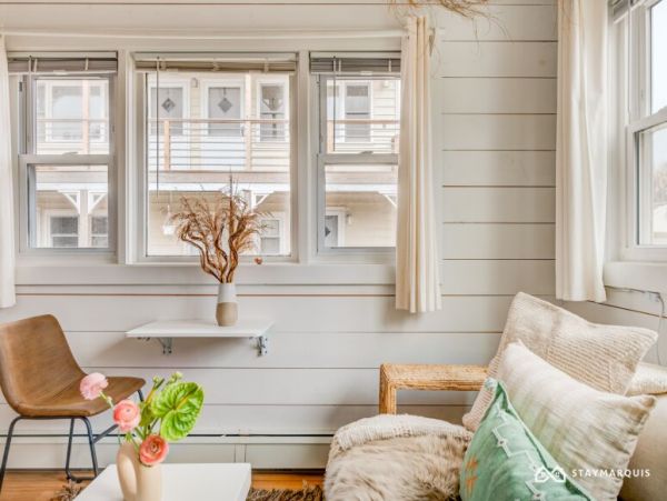 Hamptons Home 1020833