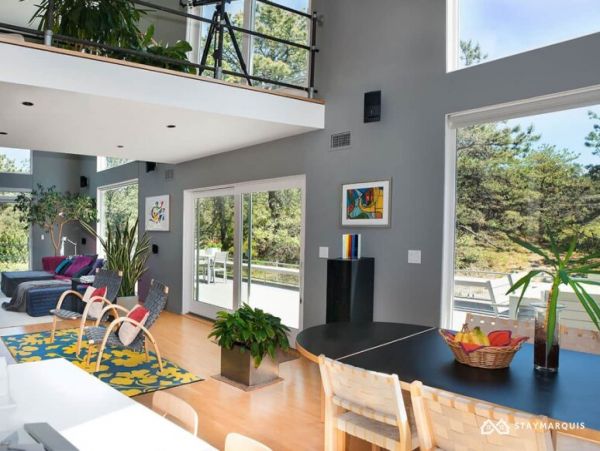 Hamptons Home 1020834