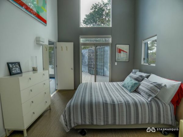 Hamptons Home 1020834