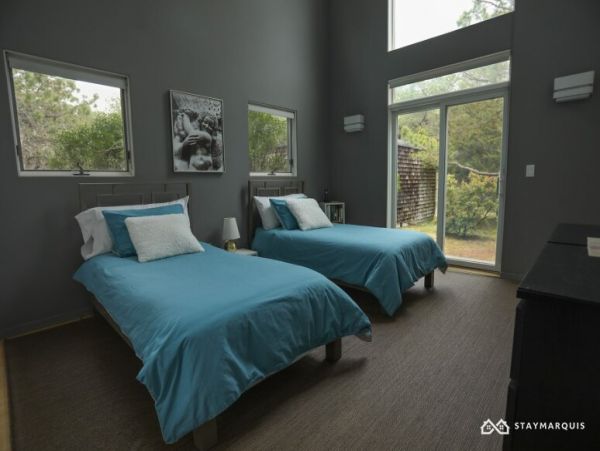 Hamptons Home 1020834