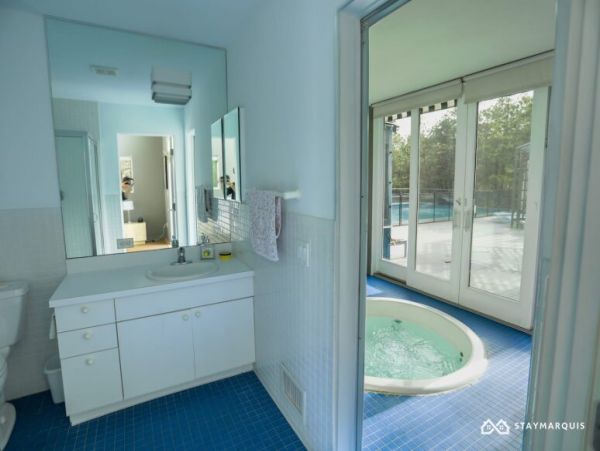 Hamptons Home 1020834