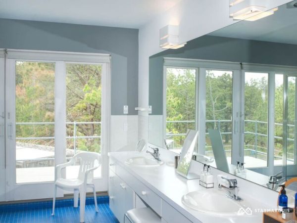 Hamptons Home 1020834