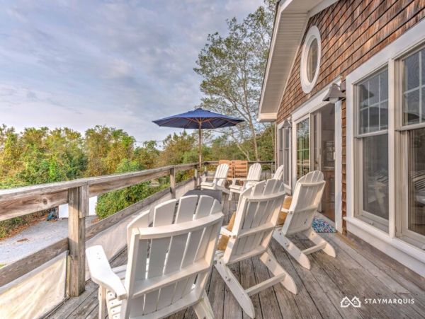 Hamptons Home 1020835