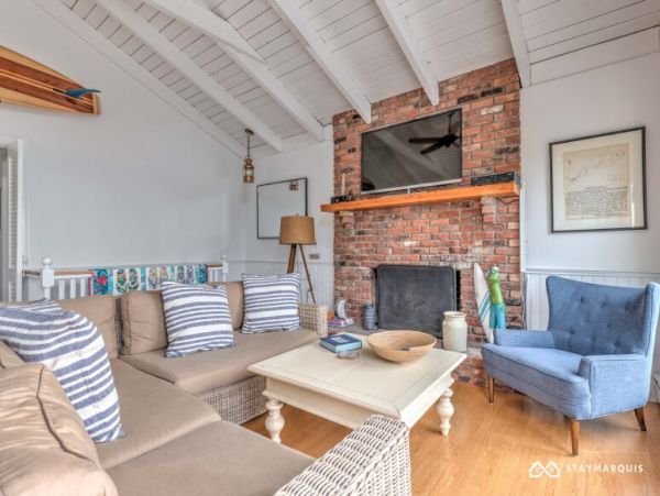 Hamptons Home 1020835