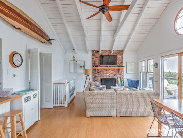 Hamptons Home 1020835