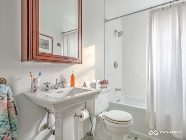 Hamptons Home 1020835