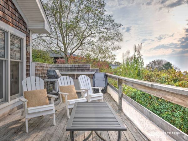 Hamptons Home 1020835