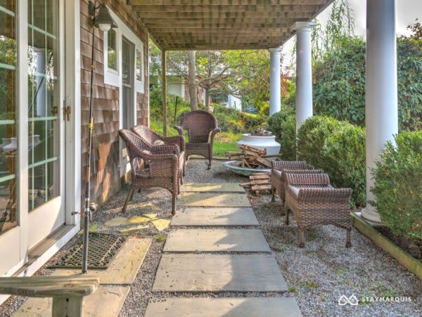 Hamptons Home 1020835