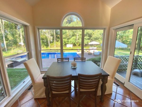 Hamptons Home 1020836