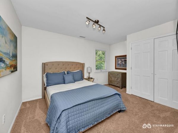 Hamptons Home 1020836