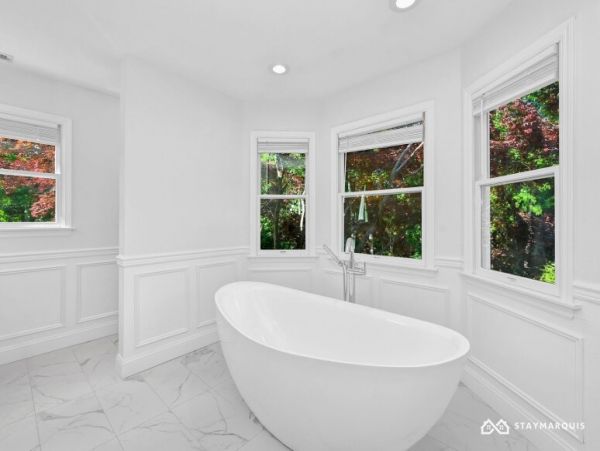 Hamptons Home 1020836