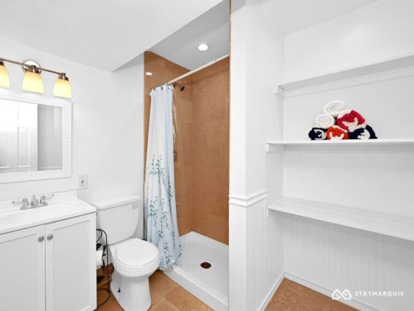 Hamptons Home 1020836