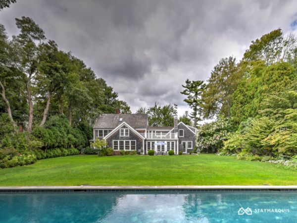 Hamptons Home 1020837