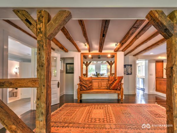 Hamptons Home 1020837