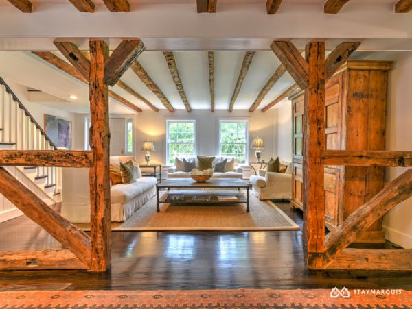 Hamptons Home 1020837