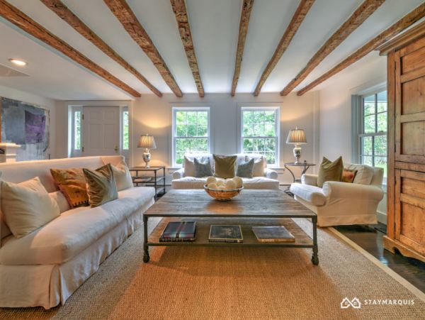 Hamptons Home 1020837