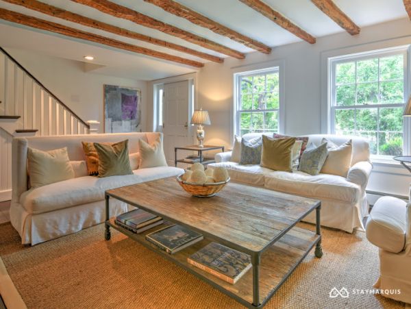 Hamptons Home 1020837