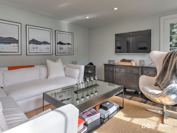 Hamptons Home 1020837