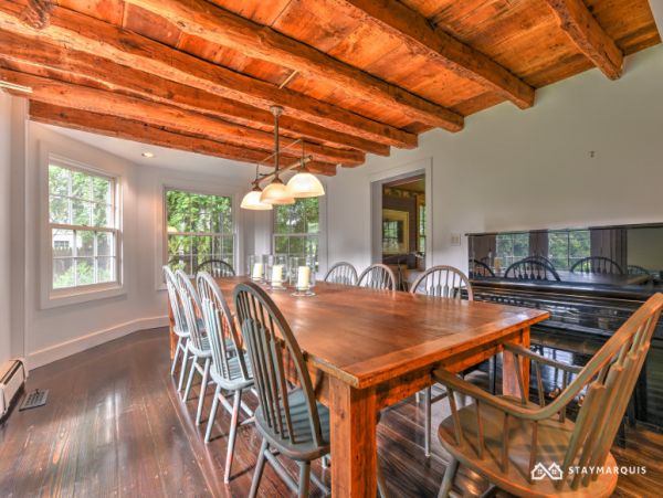 Hamptons Home 1020837