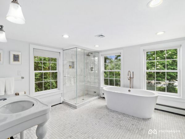 Hamptons Home 1020837