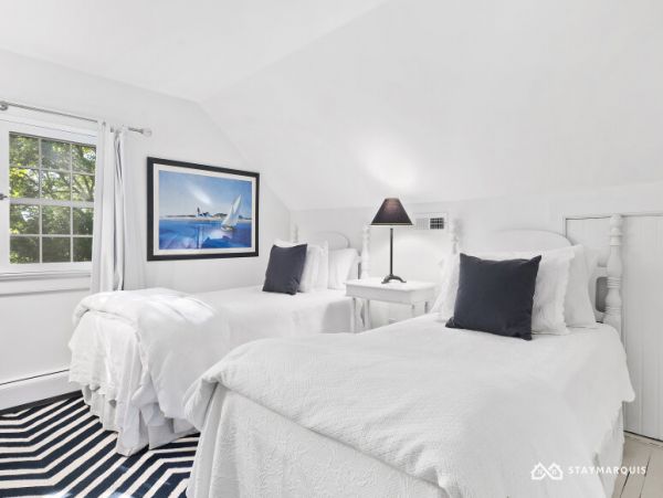 Hamptons Home 1020837