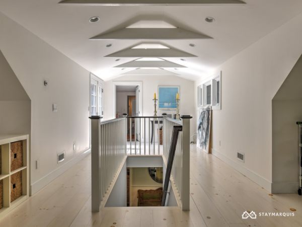 Hamptons Home 1020837