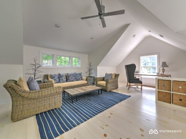 Hamptons Home 1020837