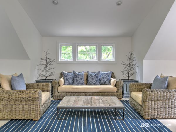 Hamptons Home 1020837
